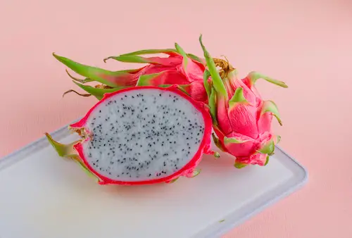 pitaya coupée en longueu